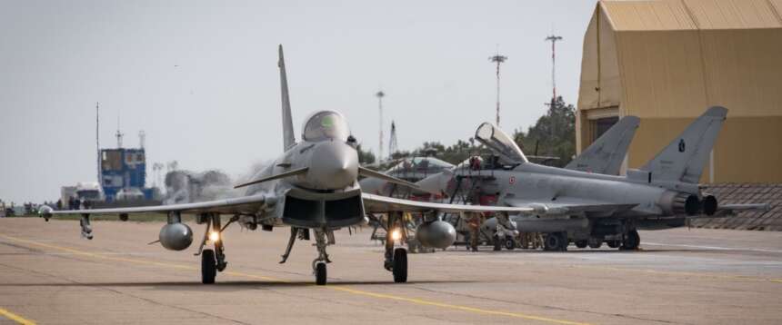 Colpito Eurofighter italiano dagli Houthi, Corsetto segue la situazione e Tajani rassicura: “Non andiamo in guerra”