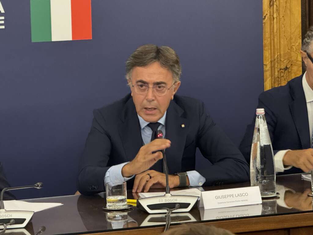 Lollobrigida Carta Dedicata a Te Lollobrigida Carta Dedicata a Te
