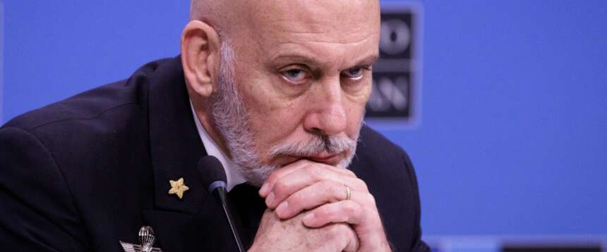 L’ammiraglio Cavo Dragone, Presidente del Comitato Militare Nato