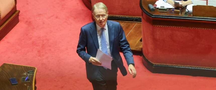Legge elettorale, bocciato l’emendamento del Pd sulle preferenze. Malan: “Noi manteniamo la parola, fedeli agli accordi di maggioranza”