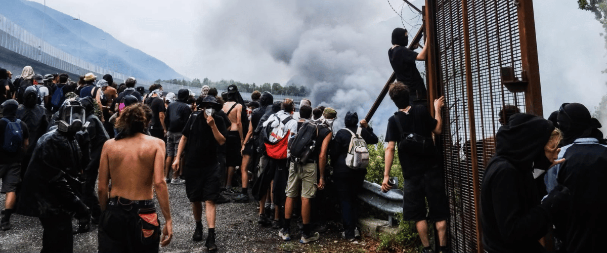 no tav l8217anarchico tedesco rivela ecco come abbiamo devastato la val di susa cos236 funziona l8217internazionale antagonista da Secoloditalia.it no tav l8217anarchico tedesco rivela ecco come abbiamo devastato la val di susa cos236 funziona l8217internazionale antagonista