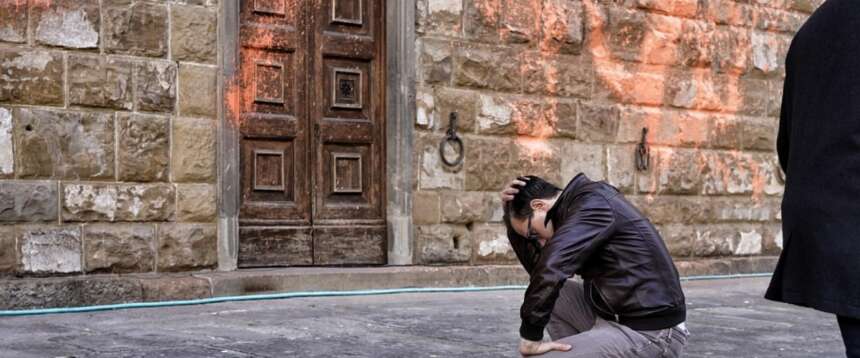 Le macchie sul Palazzo Vecchio di Firenze non vanno via: i danni di Ultima generazione a distanza di tre anni