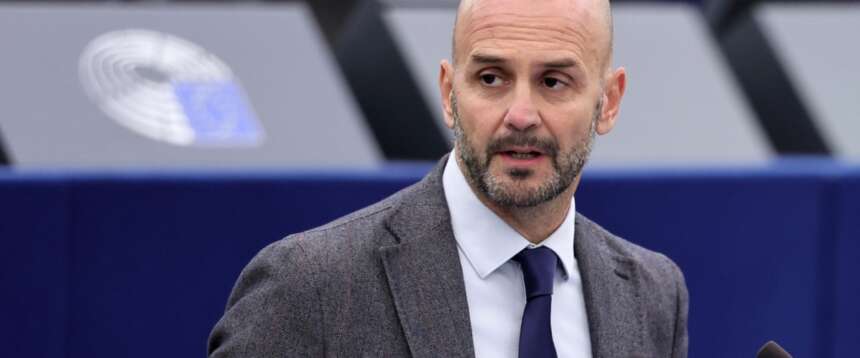 Migranti, l’intervento di Nicola Procaccini, co-presidente del Gruppo dei Conservatori e Riformisti Europei