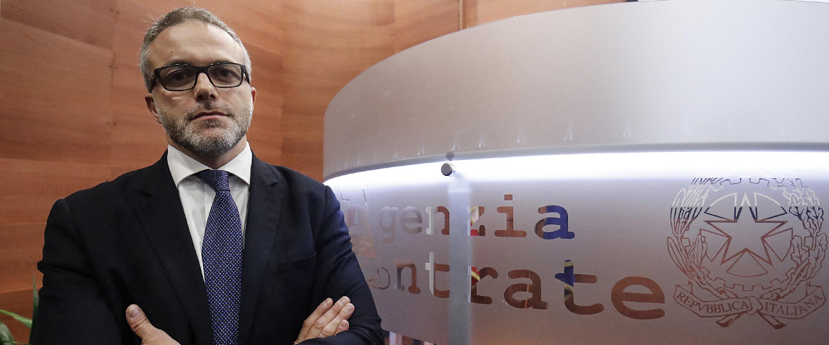 meno tasse contro pi249 vampiri la destra abolisce il bollo la sinistra punta su mister equitalia ruffini da Secoloditalia.it meno tasse contro pi249 vampiri la destra abolisce il bollo la sinistra punta su mister equitalia ruffini