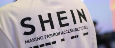 Brutto colpo per Shein, l’esordio alla Borsa di Hong Kong si rivela un flop: tutti i problemi del colosso cinese