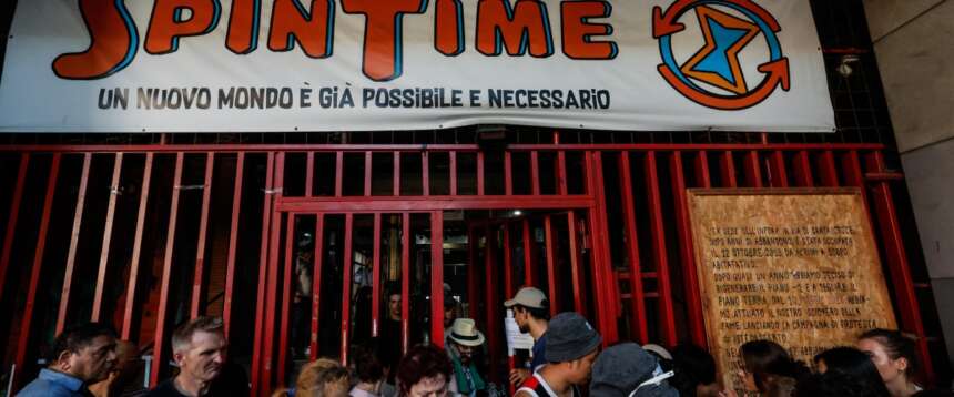 Spin Time chiama, i centri sociali da tutta Italia calano su Roma: sabato la prova di forza. Il Pd li spalleggia