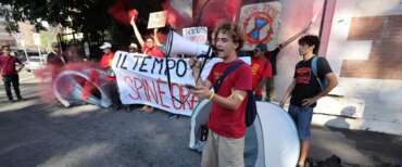 Spin Time, la piazza militante fa flop: 15 sigle disertano il corteo