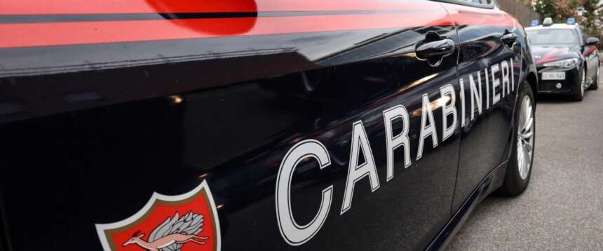 Tragedia familiare a Finale Ligure, trovati in casa i corpi senza vita di padre, madre e figlio 14enne