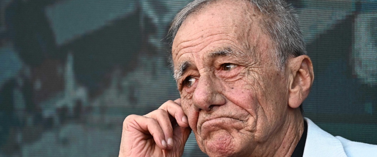 le parole hanno un peso vecchioni rinviato a giudizio per diffamazione aggravata verso la russa junior da Secoloditalia.it le parole hanno un peso vecchioni rinviato a giudizio per diffamazione aggravata verso la russa junior