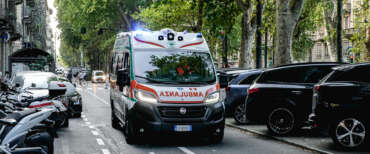 Torino, bambino di 5 anni investito da una donna in fuga dopo una lite col padre: era la sua ex fidanzata