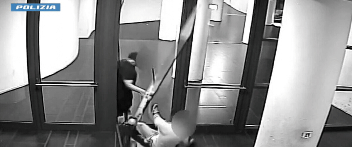sgominata a roma la gang dei narcos colombiani sono accusati di aver torturato un uomo per 7 ore video da Secoloditalia.it sgominata a roma la gang dei narcos colombiani sono accusati di aver torturato un uomo per 7 ore video