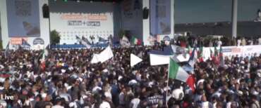 Bari, al via “Il governo più stabile, l’Italia più forte”. Segui qui la diretta e l’intervento di Meloni