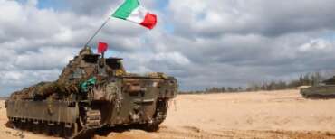 Bersaglieri feriti in Lettonia, tre chiamano a casa. Stabile il quarto militare
