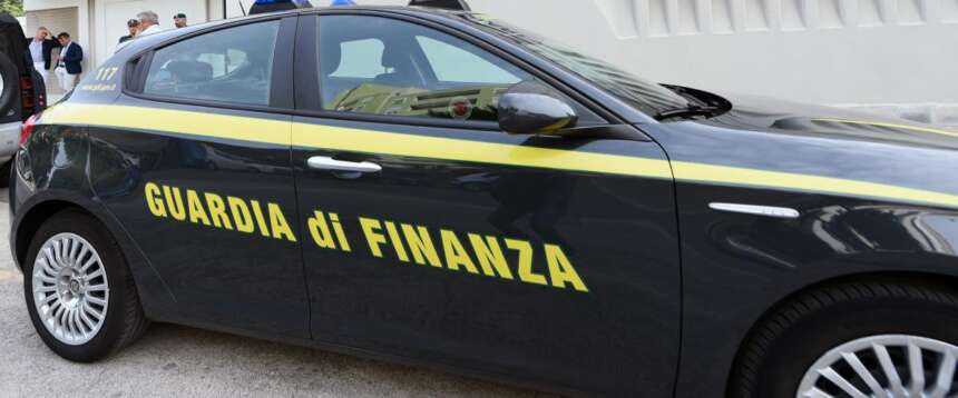 “Posso spendere 30mila euro al giorno”: si vanta in Tv e la Guardia di Finanza scopre la maxi-evasione
