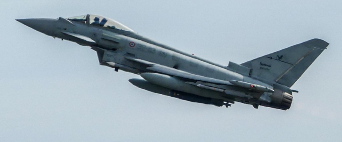 jet russi violano lo spazio aereo della lituania scattano i caccia italiani mosca respinta fuori dai cieli nato da Secoloditalia.it jet russi violano lo spazio aereo della lituania scattano i caccia italiani mosca respinta fuori dai cieli nato
