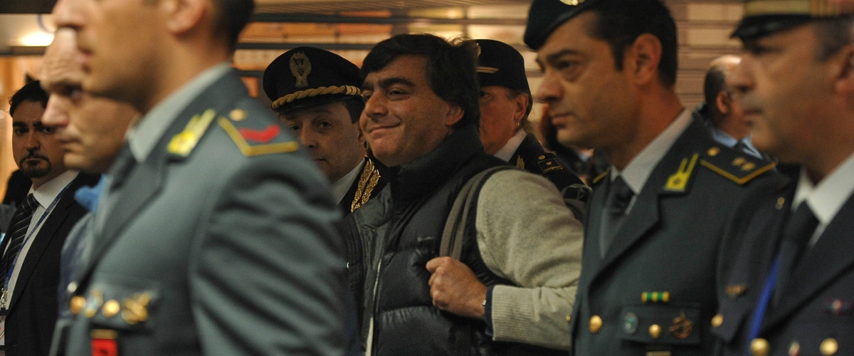 lavitola resta in carcere per l8217attentato a ranucci il riesame conferma il metodo mafioso il 8216giallo8217 delle chat cancellate da Secoloditalia.it lavitola resta in carcere per l8217attentato a ranucci il riesame conferma il metodo mafioso il 8216giallo8217 delle chat cancellate