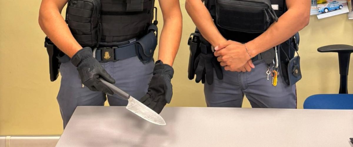 il coltello da 27 cm e il grido allah akbar gambiano richiedente asilo semina il panico alla stazione di padova da Secoloditalia.it il coltello da 27 cm e il grido allah akbar gambiano richiedente asilo semina il panico alla stazione di padova