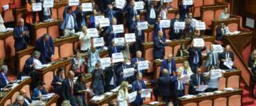 Legge elettorale, a un passo dal via libera. Mercoledì il ritorno in aula a Montecitorio, stop agli emendamenti delle opposizioni