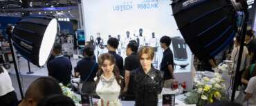 Robot umanoidi presentati dalla Ubtech alla World Robot Conference di pechino