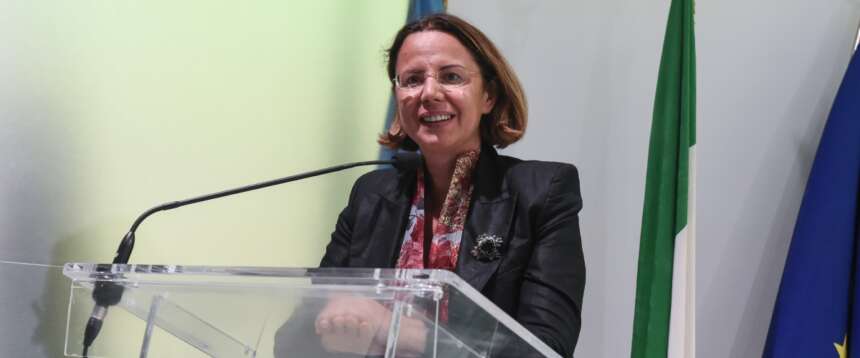 IA, da Simest 200 milioni per le Pmi: finanziamenti e contributi a fondo perduto. Ecco chi può accedere