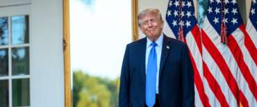 Super-show di Trump a Dallas: “Votate per me, se vinco alle Midterm 5000 dollari a tutti gli americani adulti”