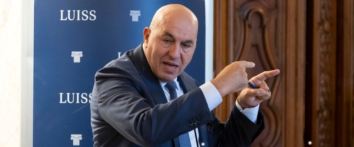 crosetto smonta la propaganda della sinistra sui militari in arabia saudita nessuna nuova missione solo difesa da Secoloditalia.it crosetto smonta la propaganda della sinistra sui militari in arabia saudita nessuna nuova missione solo difesa