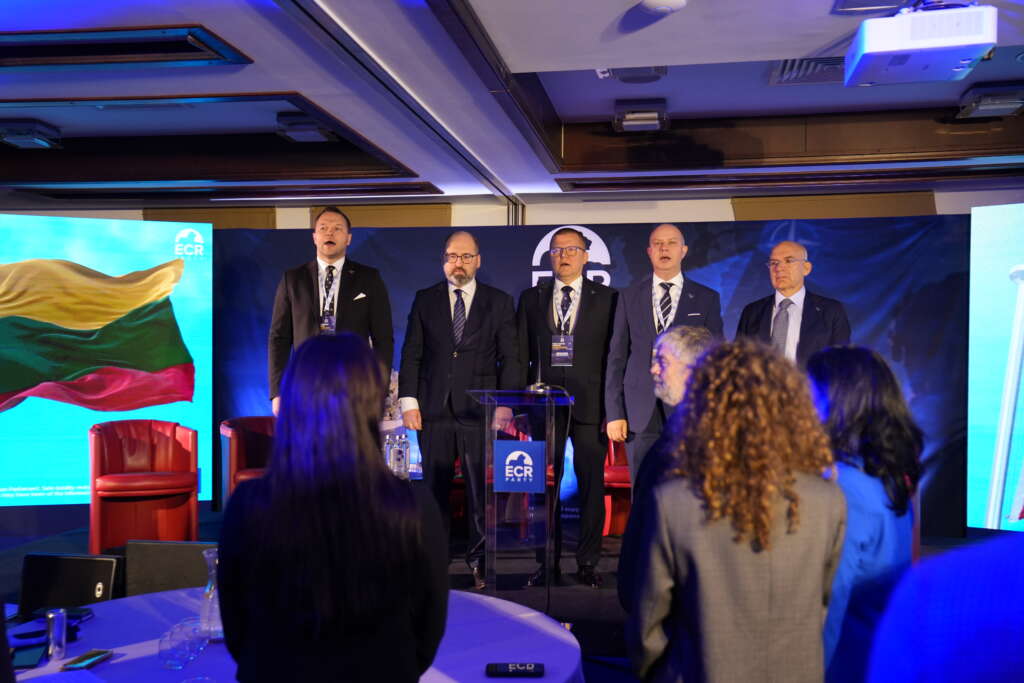 Difesa, da Vilnius la sfida dei conservatori: “Un’Europa più forte nella Nato” Difesa, da Vilnius la sfida dei conservatori: “Un’Europa più forte nella Nato”