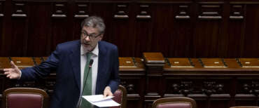 Ottimismo del Fmi sull’economia italiana: Pil rivisto al rialzo. E Giorgetti annuncia: “Fuori dalla procedura Ue in primavera”