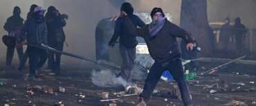 Tempi duri per i violenti rossi: chieste 19 misure cautelari per gli scontri al corteo per Askatasuna