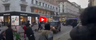 Assalto degli “studenti” all’auto dei carabinieri (video), 140 agenti feriti. LaCgil: “Ascoltare chi protesta..”