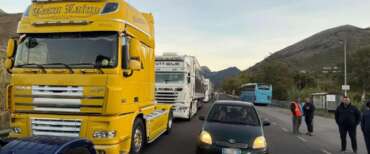 Meloni blinda l’autotrasporto: rimborsi immediati e stop al caro-carburante, ma niente sconti all’illegalità