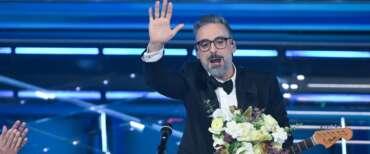 Brunori ricorda il padre che votava Almirante e ammette: «Noi di sinistra lontani dal popolo, non lo tolleriamo più»
