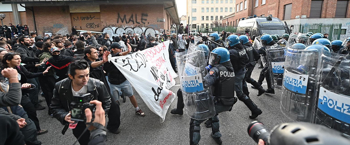 domati i cortei dei maranza lanci di pietre e scontri ma la polizia carica e manganella decine di fermi da Secoloditalia.it domati i cortei dei maranza lanci di pietre e scontri ma la polizia carica e manganella decine di fermi