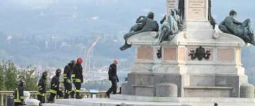 Firenze, falso allarme bomba sotto il David: denunciato un 49enne. Incastrato dai video della sorveglianza