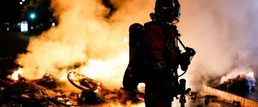«Abbiamo accolto generazioni che ora vogliono vederci bruciare»: ecco chi incendia la Francia. Il monito dello studioso