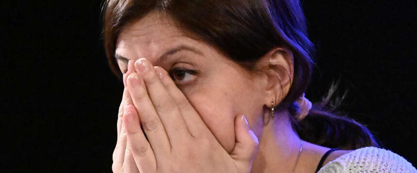 Ilaria Salis, al via l’Appello sui 300mila euro agli ex collaboratori. L’accusa: “Volevano distruggermi”
