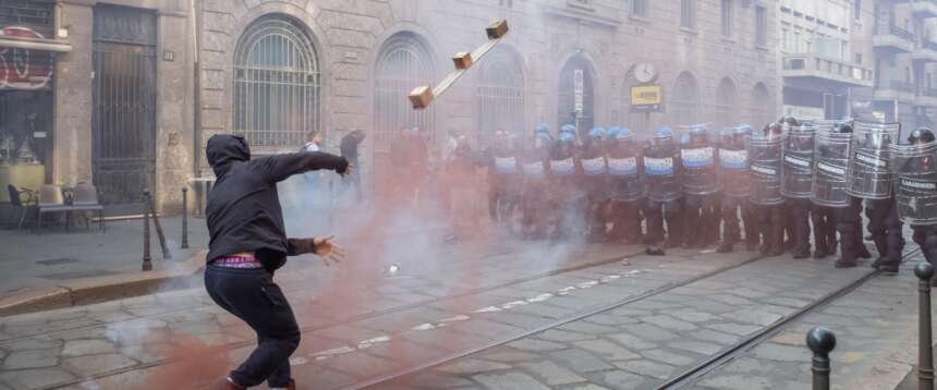Guerriglia urbana, Meloni: “Mettere a ferro e fuoco le nostre città non è manifestare. Le opposizioni condannino senza ambiguità”