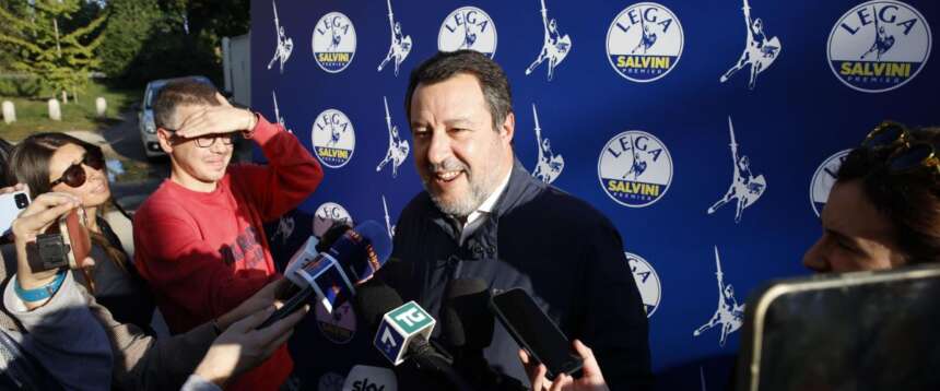 Salvini a via Bellerio al termine del Consiglio federale della Lega che ha ufficializzato le date del congresso