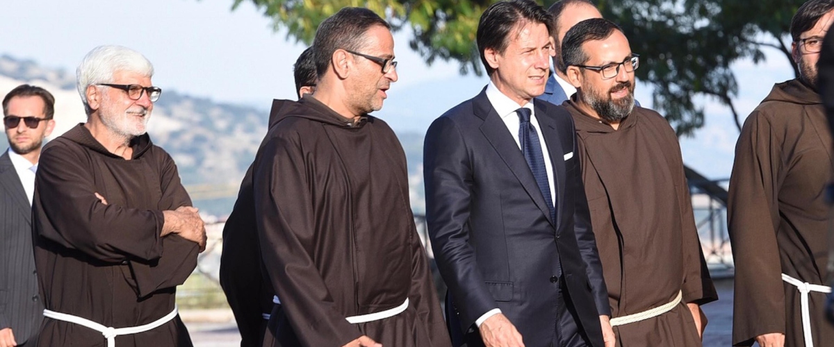 frate fedele zio di conte a rischio licenziamento coi sacristi di san giovanni rotondo mio nipote e chi lo vede da Secoloditalia.it frate fedele zio di conte a rischio licenziamento coi sacristi di san giovanni rotondo mio nipote e chi lo vede
