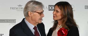 Sgarbi ancora in terapia intensiva, è stabile e vigile. La compagna: «Non respirava bene, siamo corsi al Gemelli»